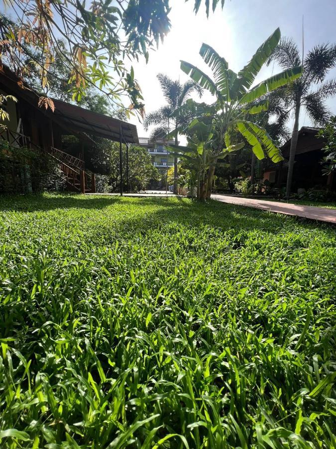 Hotel The Moon Kampot Boutique Exteriér fotografie